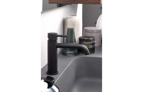 Vema Maira Floor Standing Bath Filler - Matt Black - Image 4